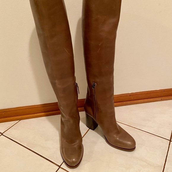 Beautiful Camel colored Prada Knee High Boots Size 38 - Picture 1 of 4